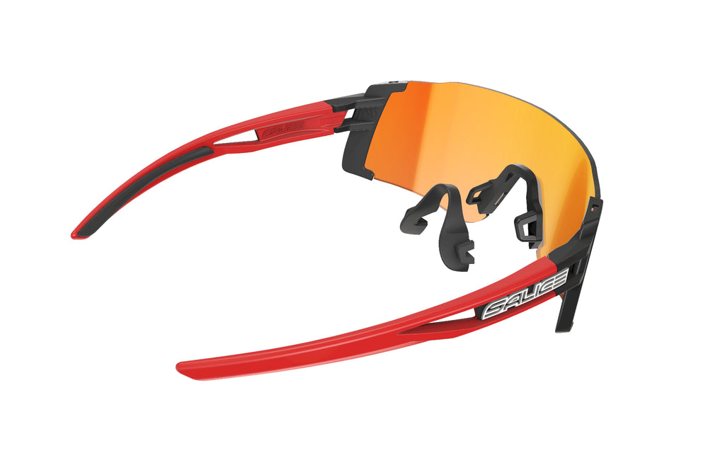 Detalle plaqueta nasal Megol gafas Salice 026 agarre activado por sudor